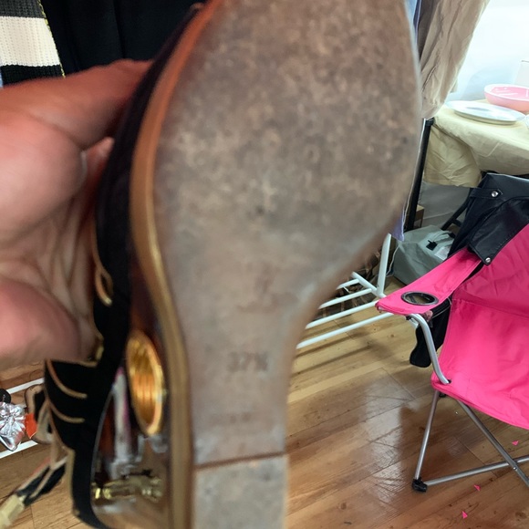 Authentic LV Wedges - Picture 3 of 6